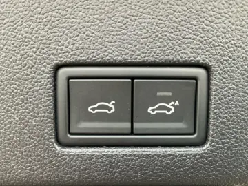 Touareg R 3.0 TSI eHybrid Navi HUD CarPlay 360