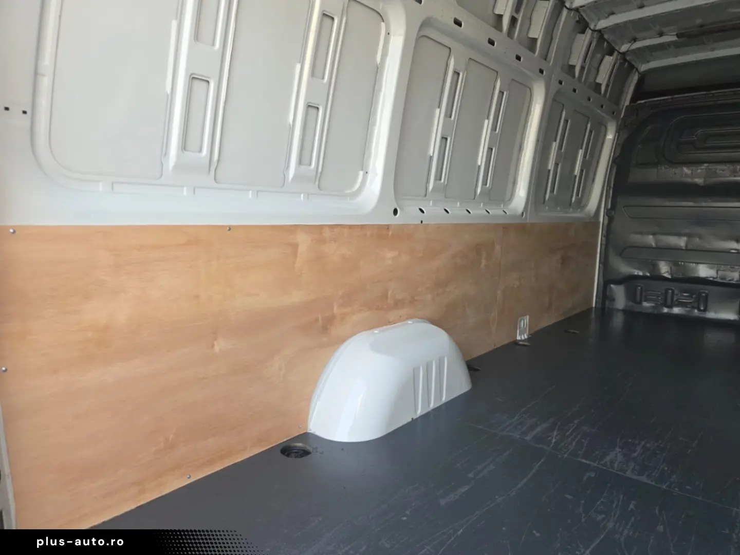 MERCEDES BENZ NEW SPRINTER L4H3