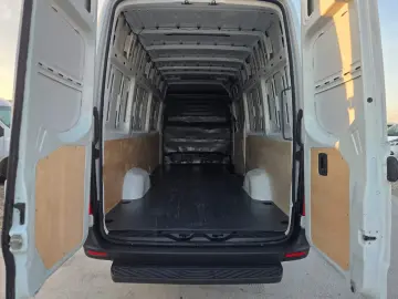 MERCEDES BENZ NEW SPRINTER L4H3