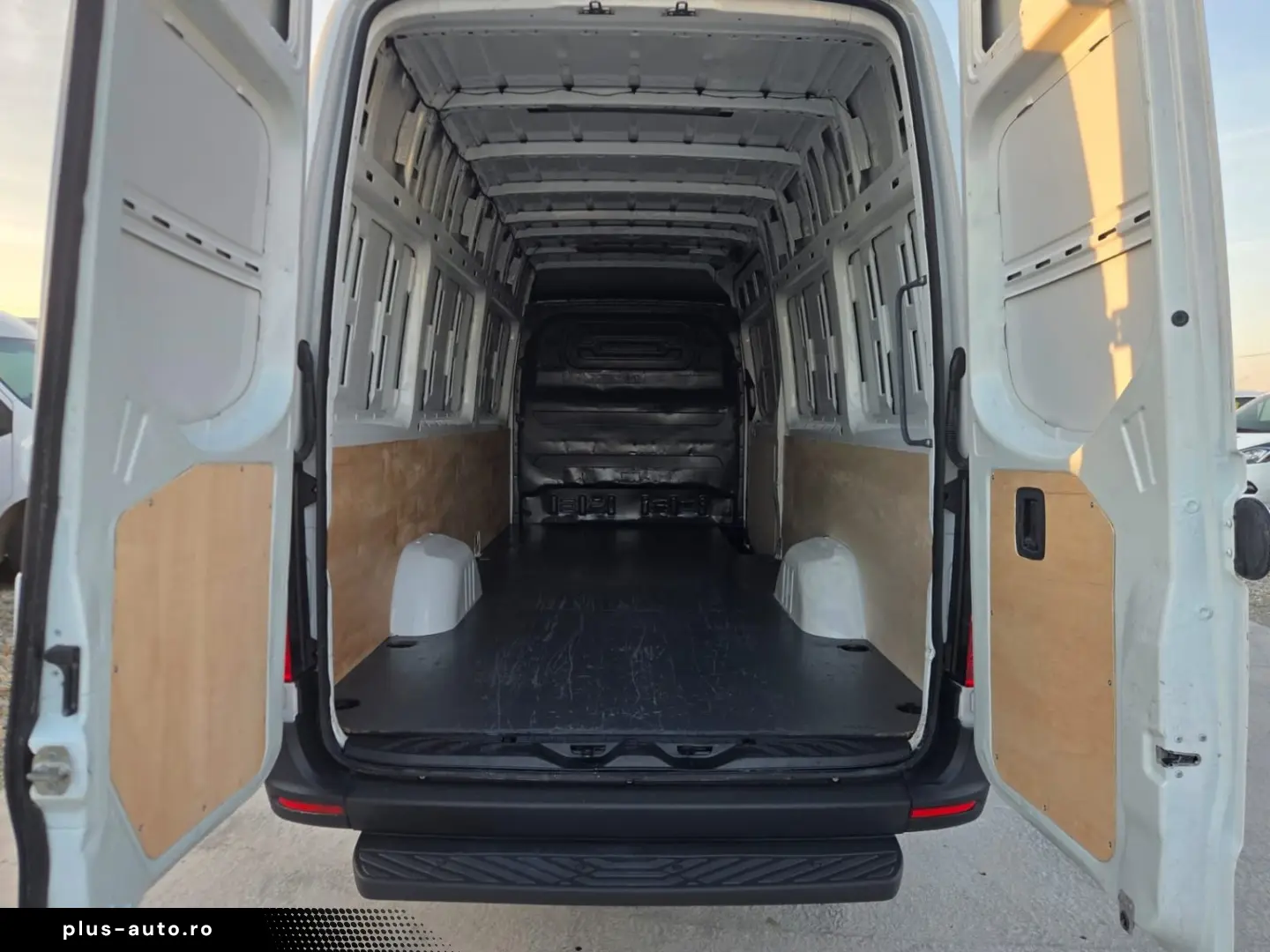 MERCEDES BENZ NEW SPRINTER L4H3