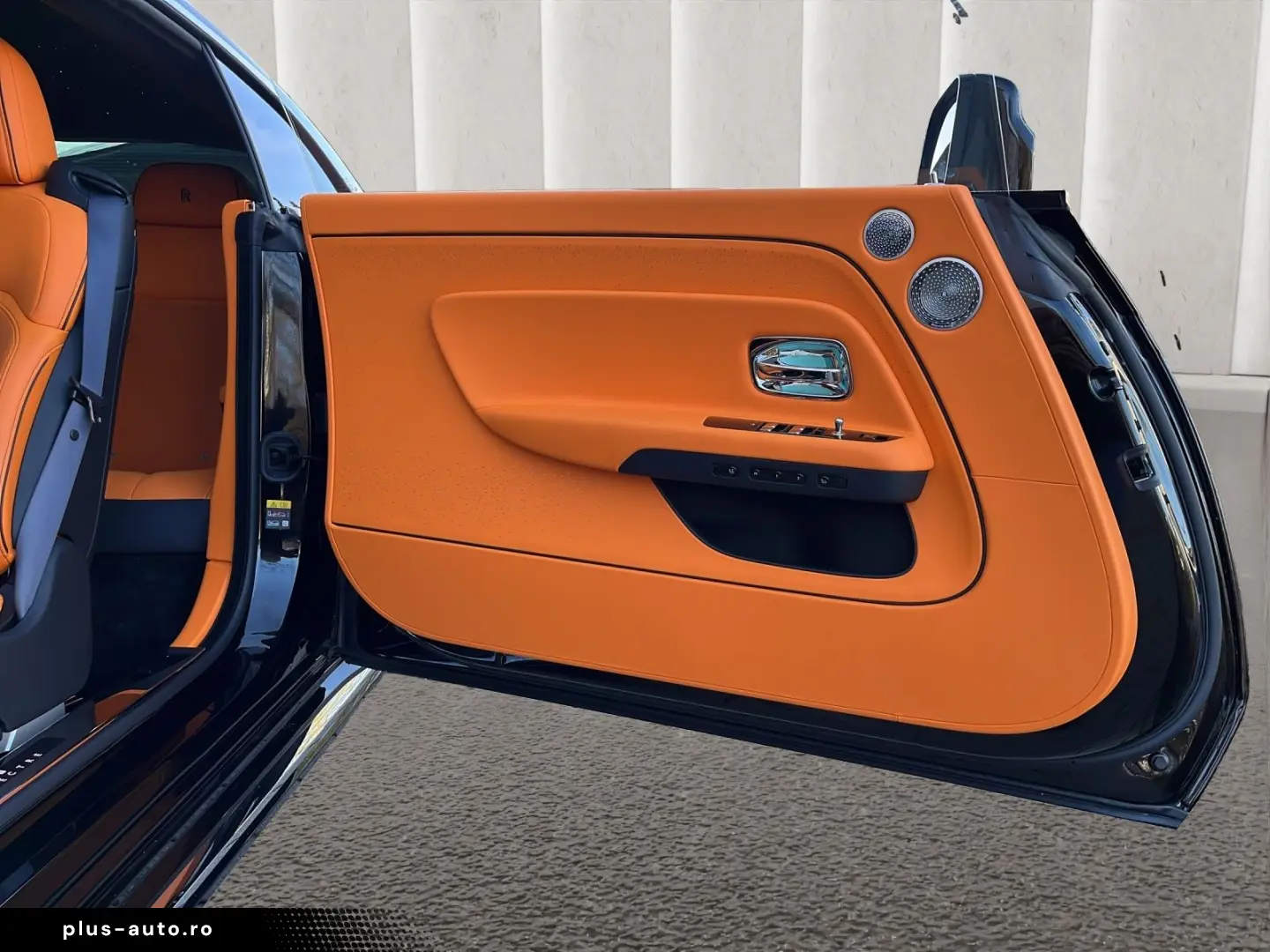 Spectre Bespoke Audio Shooting Star 23  Massage