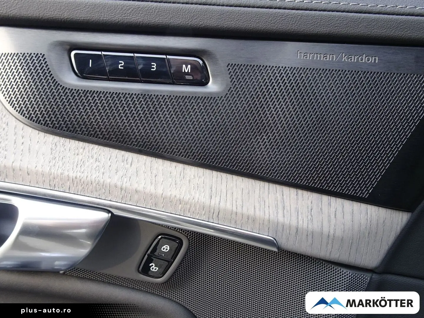 XC90 Ultra Bright Plug-In Hybrid AWD T8 7-Sitzer