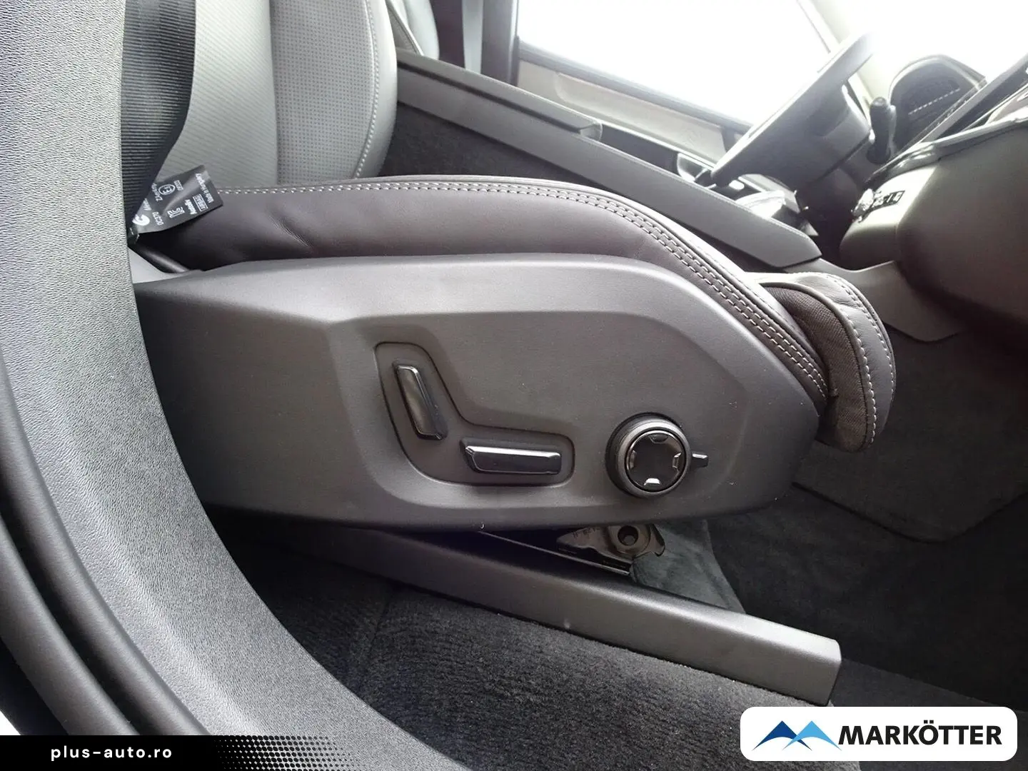 XC90 Ultra Bright Plug-In Hybrid AWD T8 7-Sitzer