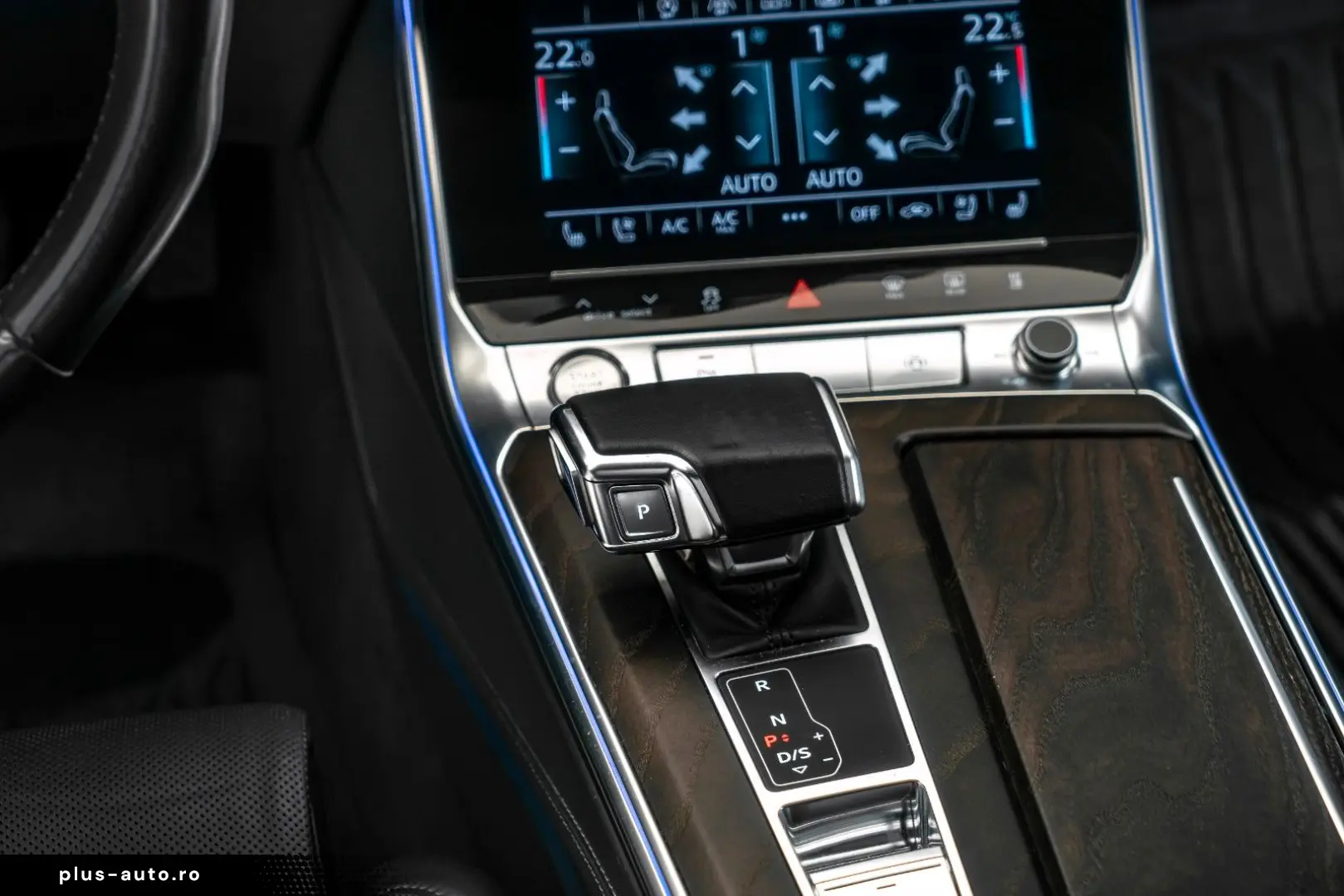 A6 Lim. 50TDI Q Sport S-line Matrix Stand