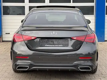C 300 e 9G-Tronic  AMG-LINE NIGHT PANO DISTRONIC