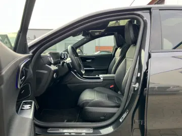 C 300 e 9G-Tronic  AMG-LINE NIGHT PANO DISTRONIC