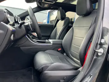 C 300 e 9G-Tronic  AMG-LINE NIGHT PANO DISTRONIC