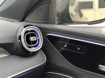 C 300 e 9G-Tronic  AMG-LINE NIGHT PANO DISTRONIC