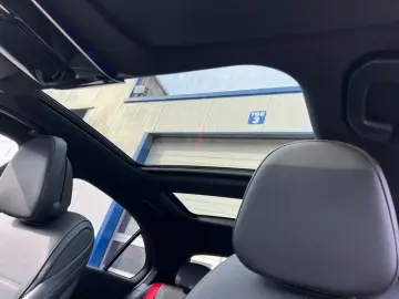 C 300 e 9G-Tronic  AMG-LINE NIGHT PANO DISTRONIC