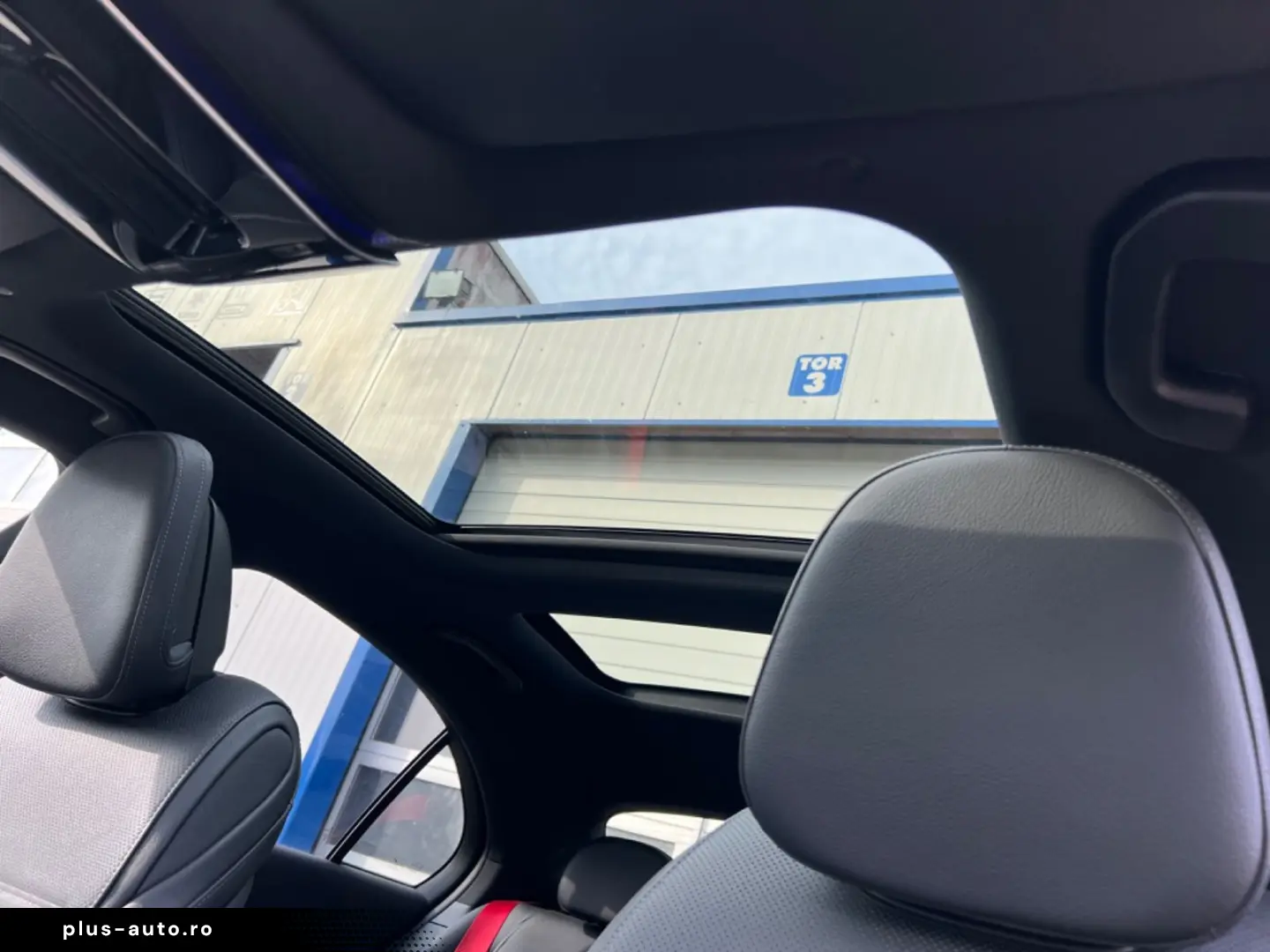 C 300 e 9G-Tronic  AMG-LINE NIGHT PANO DISTRONIC