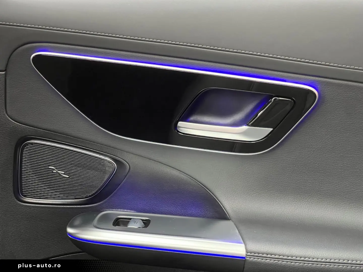 C 300 e 9G-Tronic  AMG-LINE NIGHT PANO DISTRONIC