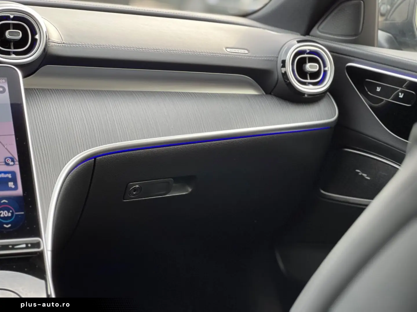 C 300 e 9G-Tronic  AMG-LINE NIGHT PANO DISTRONIC