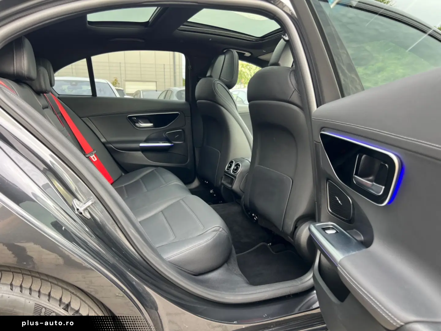 C 300 e 9G-Tronic  AMG-LINE NIGHT PANO DISTRONIC