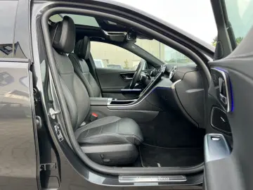 C 300 e 9G-Tronic  AMG-LINE NIGHT PANO DISTRONIC