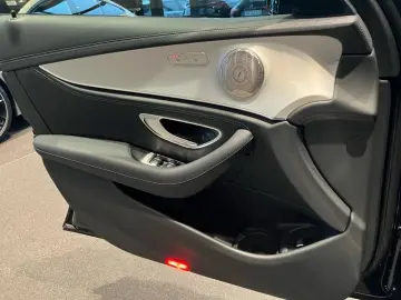 E 450 4M AMG-Line Night DISTRON HUP Standhzg LED