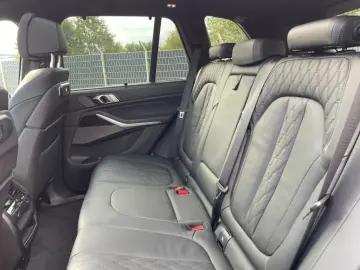 X5 xDrive 50e MSport HUD el. AHK El. Panodach !