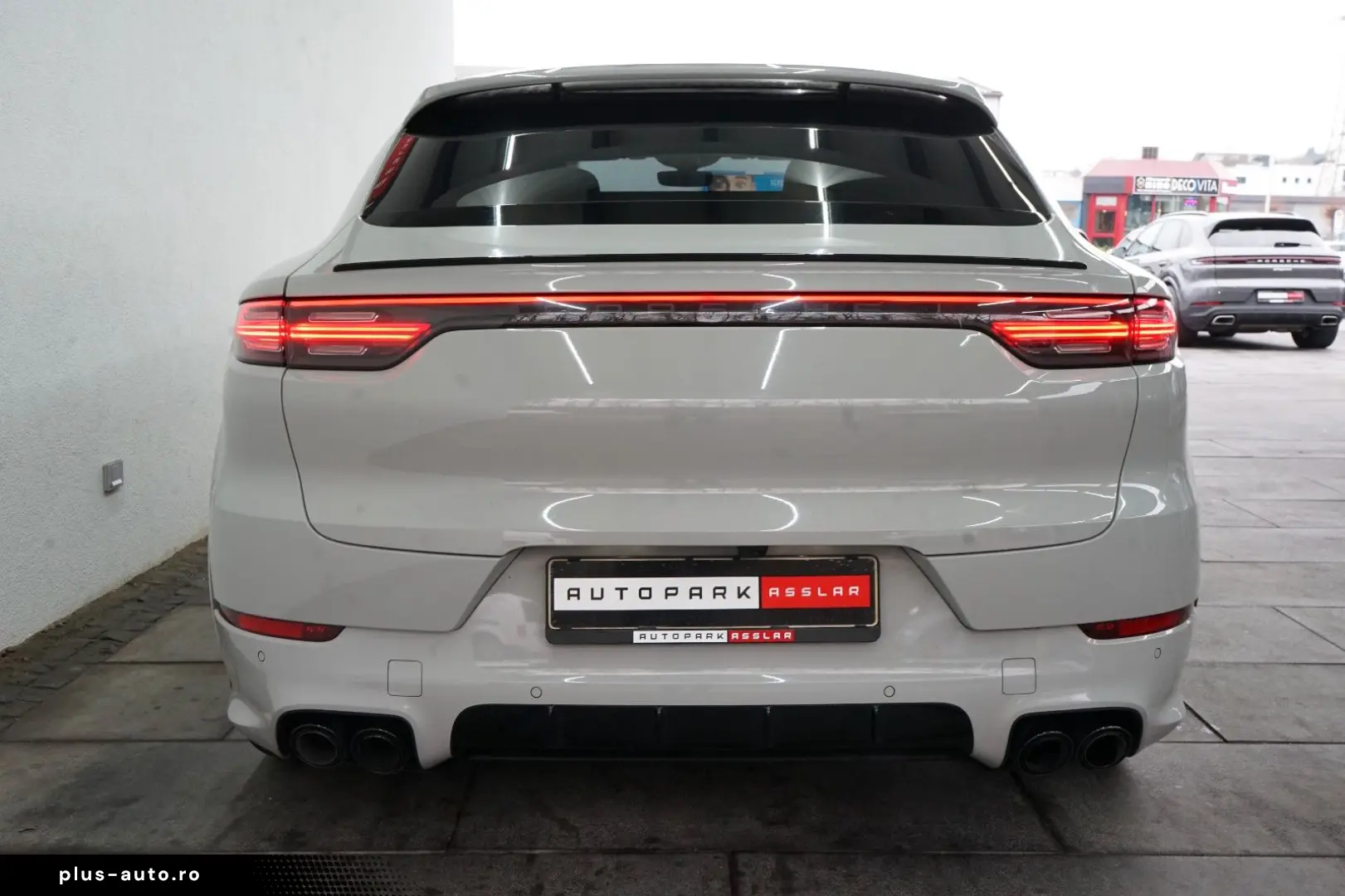 Cayenne Coupe E-Hybrid Platinum Kreide SportDesi