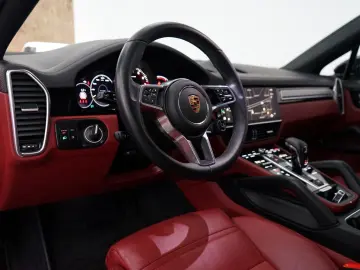 Cayenne Coupe E-Hybrid Platinum Kreide SportDesi