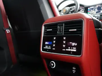 Cayenne Coupe E-Hybrid Platinum Kreide SportDesi