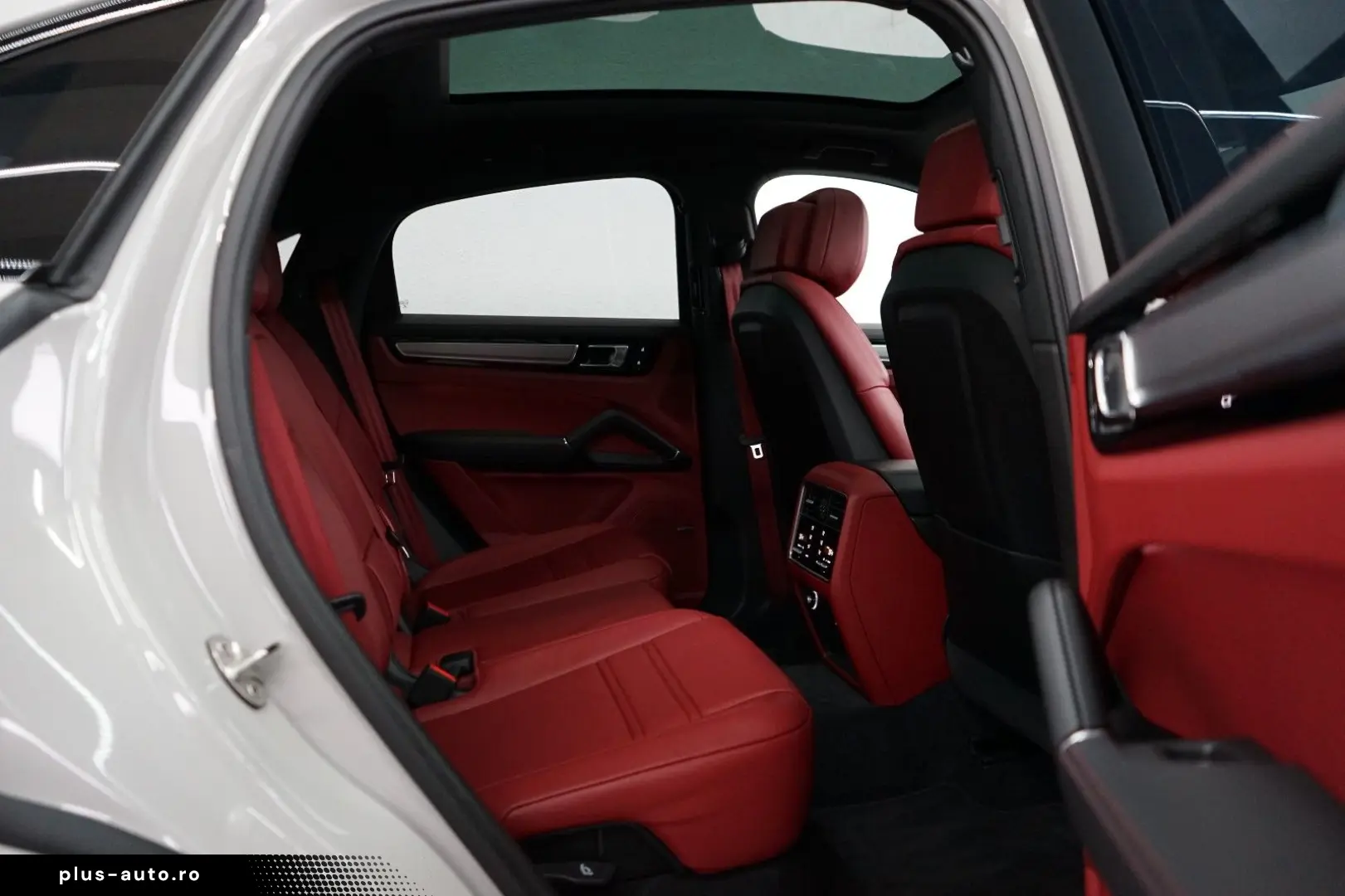 Cayenne Coupe E-Hybrid Platinum Kreide SportDesi