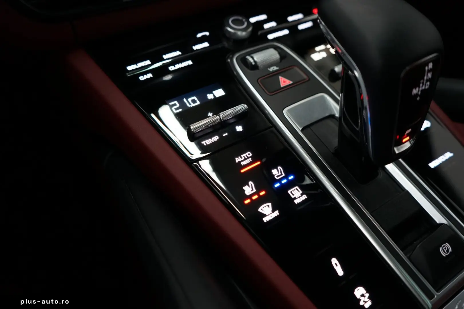 Cayenne Coupe E-Hybrid Platinum Kreide SportDesi