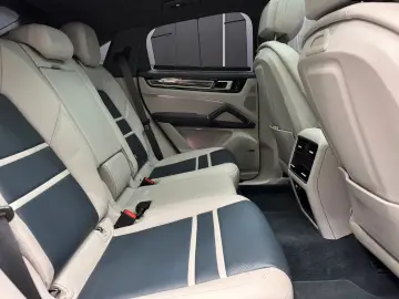 Cayenne Coupe GTS PDLS  CARBON CHRONO DESIGN