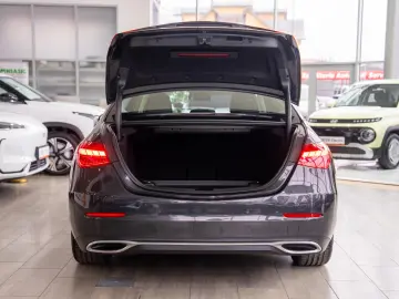 Mercedes-Benz C-Class 200 Mild-Hibrid