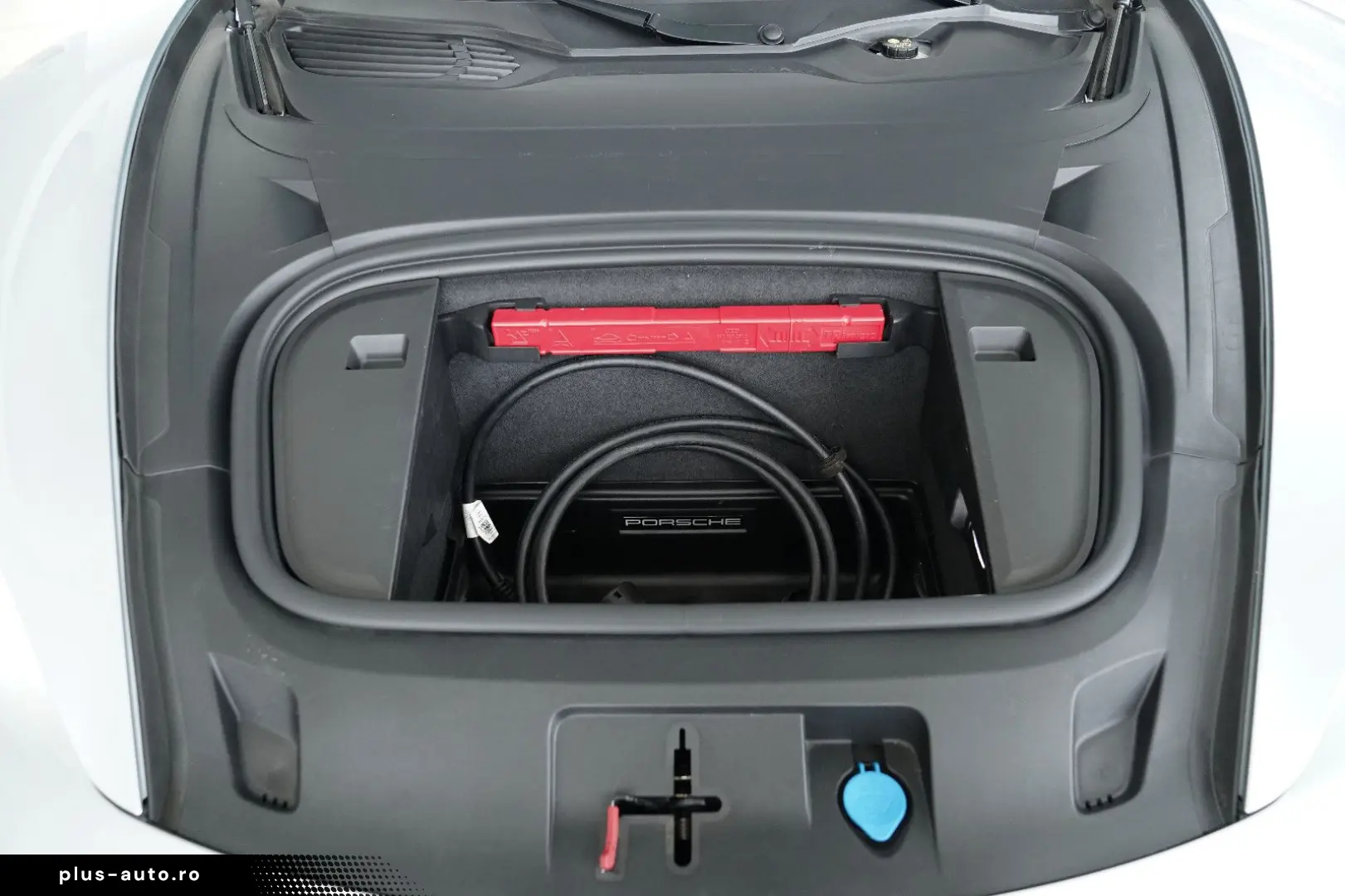 Taycan Cross Turismo 4 Turbo S Aero HUD Pano