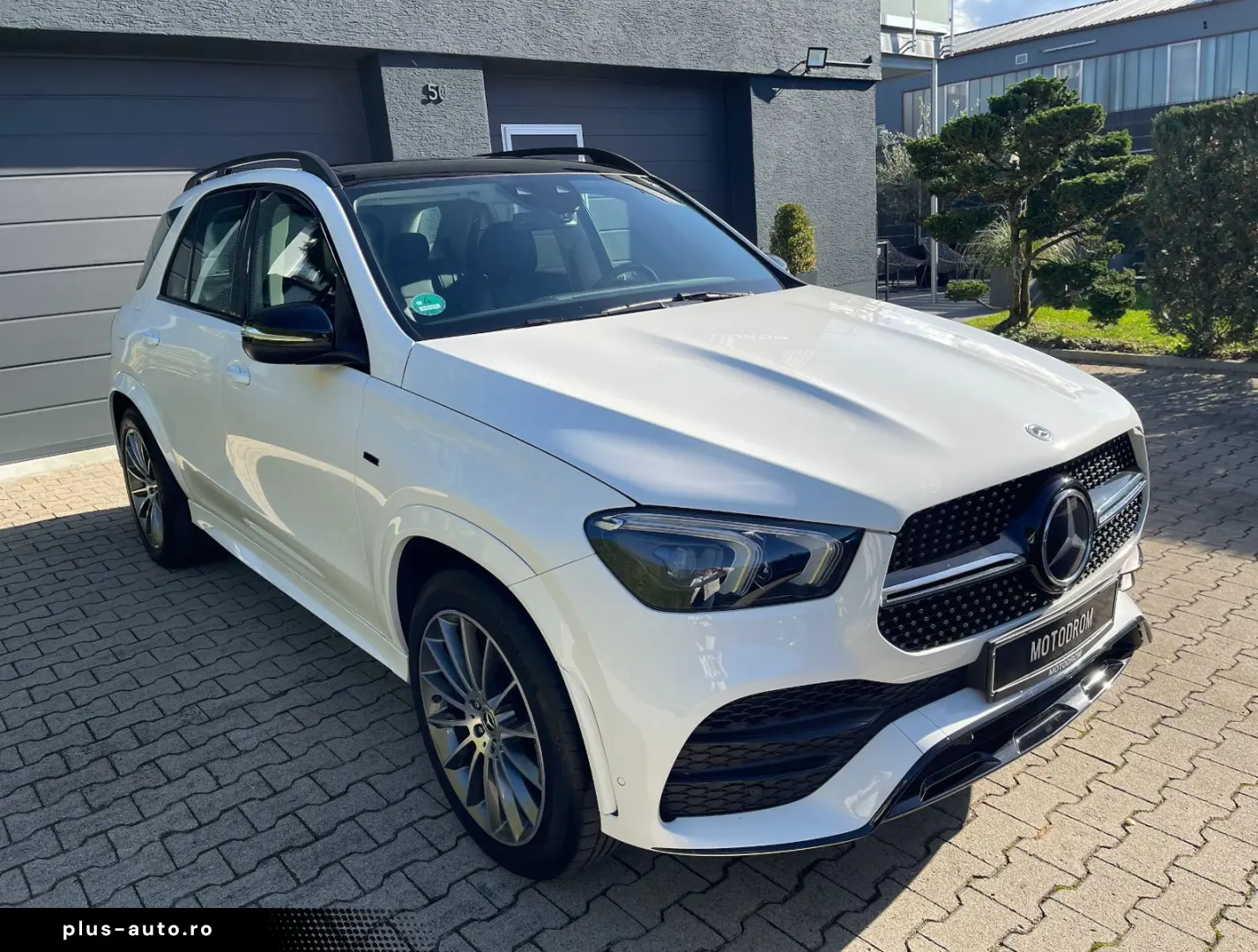 GLE350 E PANO AHK DISTR NIGHT 21ZOLL AMG-LINE