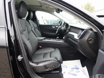 XC60 Plus Dark T6 AWD Plug-in Hybid 360 Cam Pano