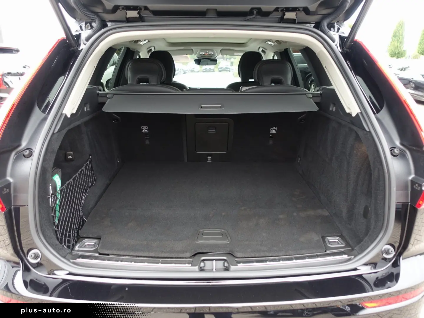 XC60 Plus Dark T6 AWD Plug-in Hybid 360 Cam Pano