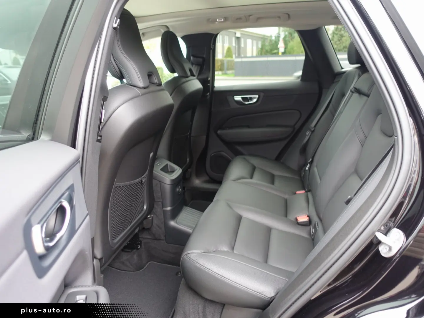 XC60 Plus Dark T6 AWD Plug-in Hybid 360 Cam Pano