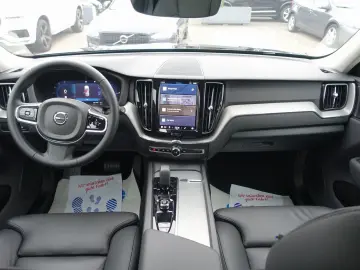 XC60 Plus Dark T6 AWD Plug-in Hybid 360 Cam Pano