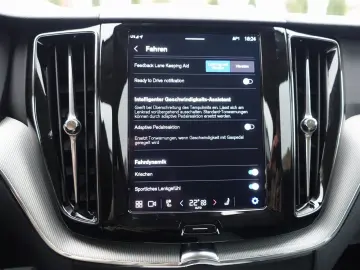 XC60 Plus Dark T6 AWD Plug-in Hybid 360 Cam Pano