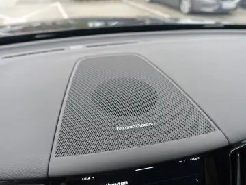 XC60 Plus Dark T6 AWD Plug-in Hybid 360 Cam Pano