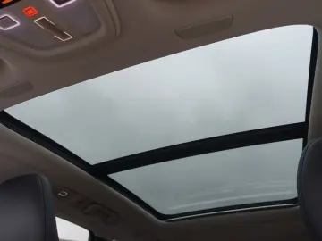 XC60 Plus Dark T6 AWD Plug-in Hybid 360 Cam Pano