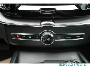 XC60 Ultra Dark Benzin EU6d B5 AWD MILD-HYBRID H