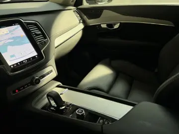 XC90 B5 AWD Plus-Bright 7S Glasd Standh 360  AHK