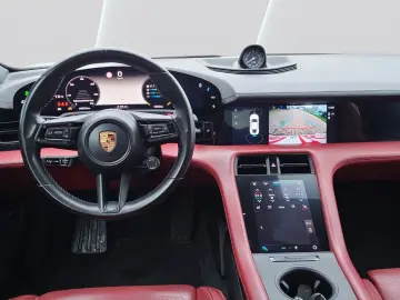 Taycan 4 S Matrix Pano Chrono Kamera Bose 21