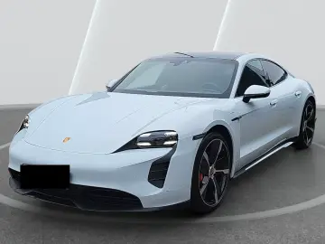 Taycan 4 S Matrix Pano Chrono Kamera Bose 21