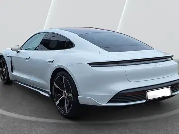 Taycan 4 S Matrix Pano Chrono Kamera Bose 21