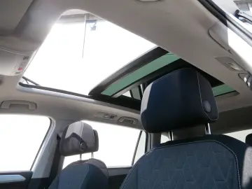 Tiguan Allspace 2.0 4x4 Move NEU72T 7-Sitzer DAC