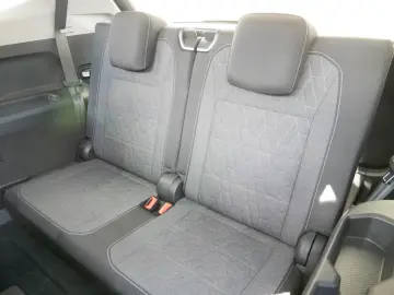 Tiguan Allspace 2.0 4x4 Move NEU72T 7-Sitzer DAC