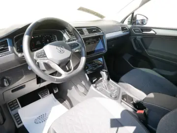 Tiguan Allspace 2.0 4x4 Move NEU72T 7-Sitzer DAC