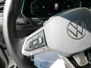 Tiguan Allspace 2.0 4x4 Move NEU72T 7-Sitzer DAC