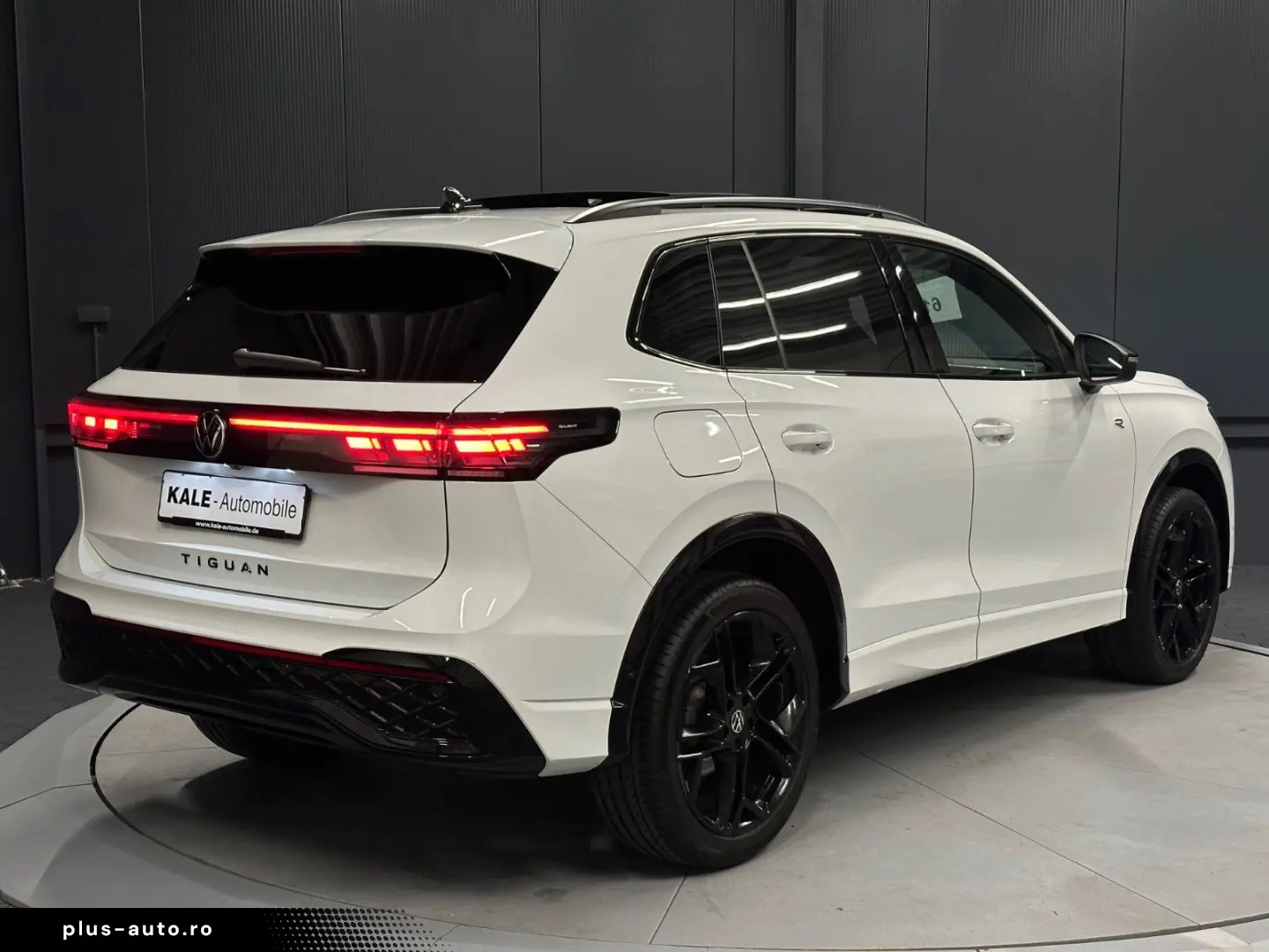 Tiguan R-Line 4Motion Black Style 20  PANORAM