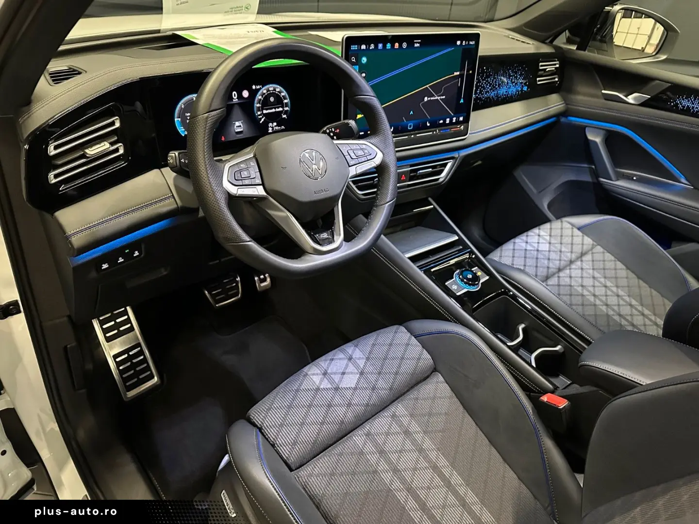 Tiguan R-Line 4Motion Black Style 20  PANORAM