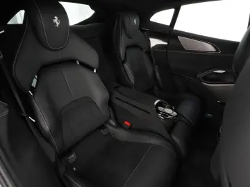 Purosangue FULL CARBON