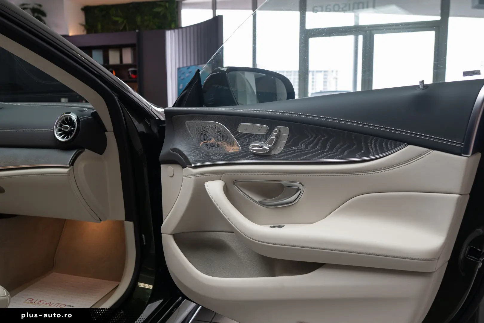 Mercedes AMG GT 4Door Coupe Performance Pack