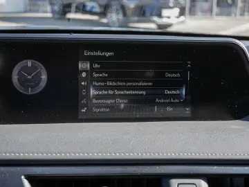 UX 250h Style Edition LENKRADHEIZUNG LED Carplay
